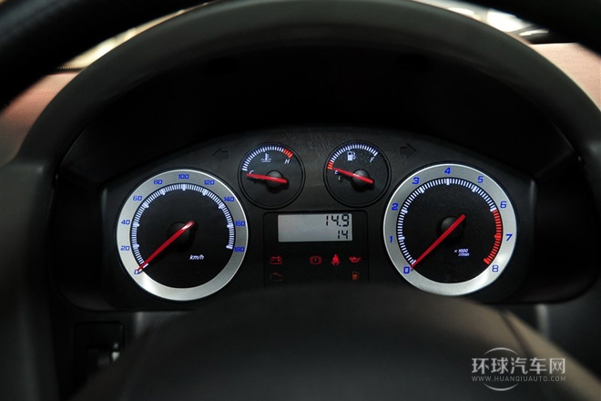 2010款 1.3L 手動(dòng)豪華型