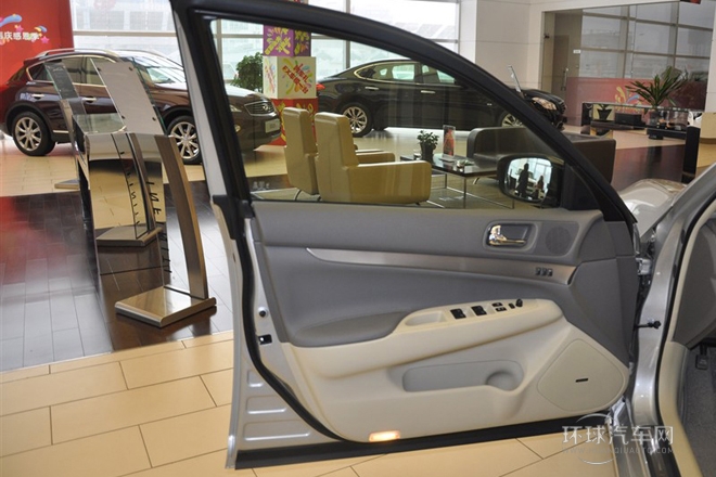 2013款 G25 Sedan 豪華運動版