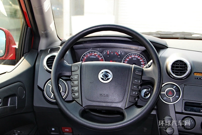 2014款 2.3L 兩驅自動舒適汽油版