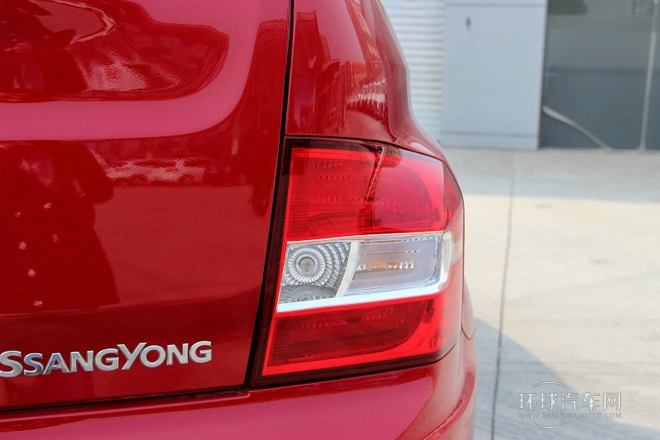 2014款 2.3L 兩驅自動舒適汽油版