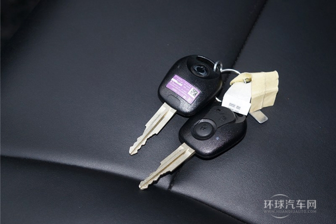 2014款 2.3L 兩驅自動精英汽油版