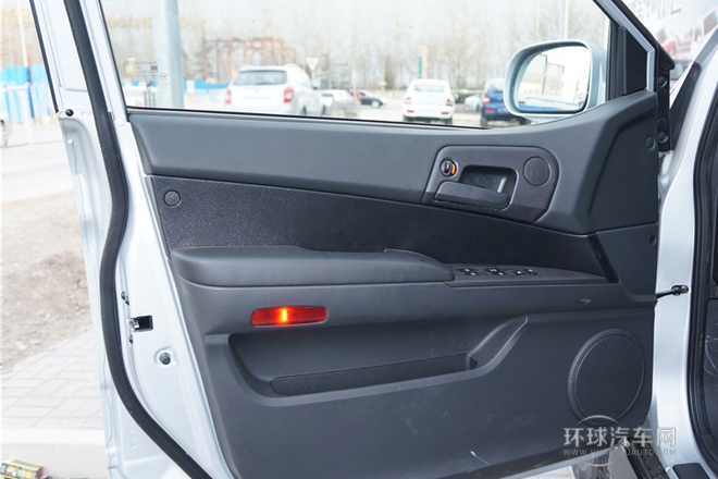 2014款 2.3L 兩驅(qū)自動(dòng)精英汽油版