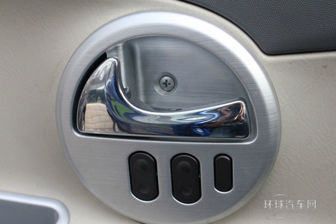 2010款 1.3L 手動舒適型