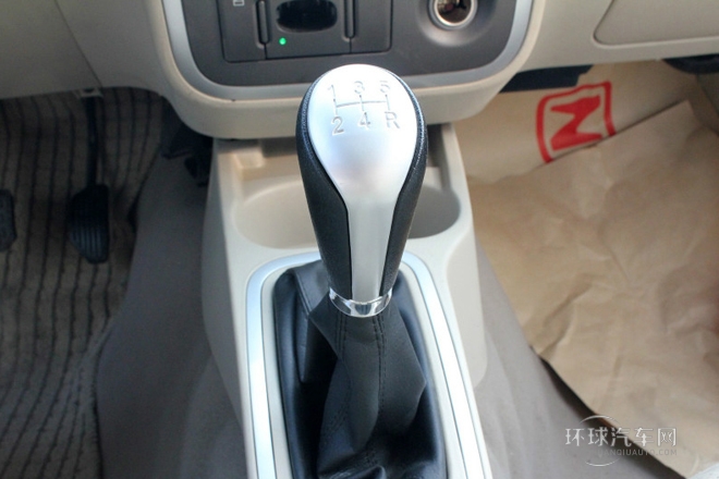 2010款 1.3L 手動舒適型