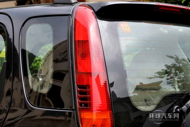 2010款 1.5L CVT舒適型