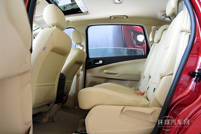 2008款 2.3L 7座豪華型