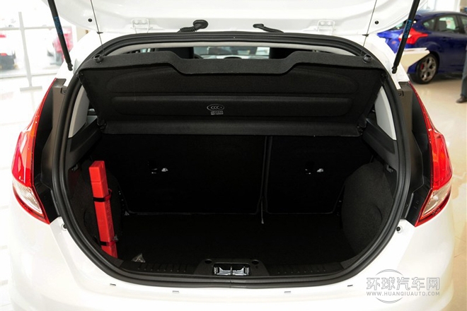 2013款 兩廂 1.5L 手動時尚型