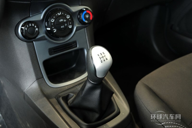 2013款 兩廂 1.5L 手動時尚型