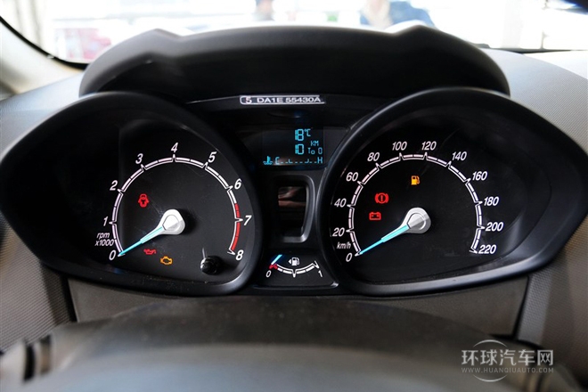 2013款 兩廂 1.5L 手動時尚型