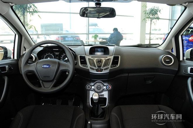 2013款 兩廂 1.5L 手動時尚型