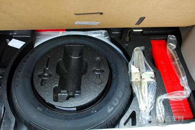 2008款 兩廂 1.3L 手動精英型