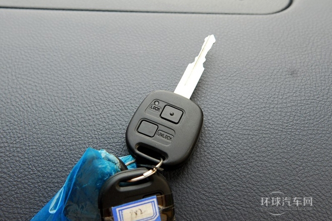 2008款 兩廂 1.3L 手動精英型