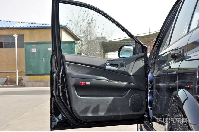 2013款 1.8T 4WD 自動行政版