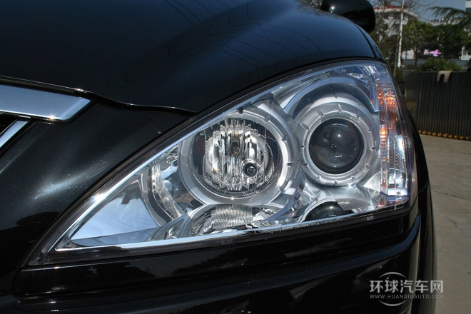 2011款 2.0T 兩驅精英導航版