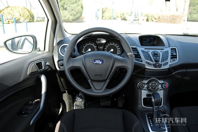 2013款 兩廂 1.5L 自動(dòng)品尚型