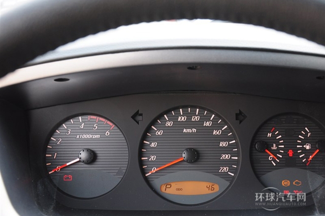 2011款 2.0T 兩驅豪華導航版