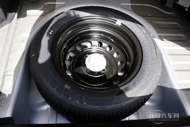 2011款 三廂 1.5L 手動精英型