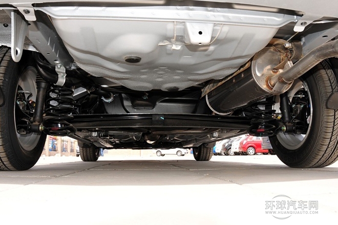 2011款 三廂 1.5L 手動精英型