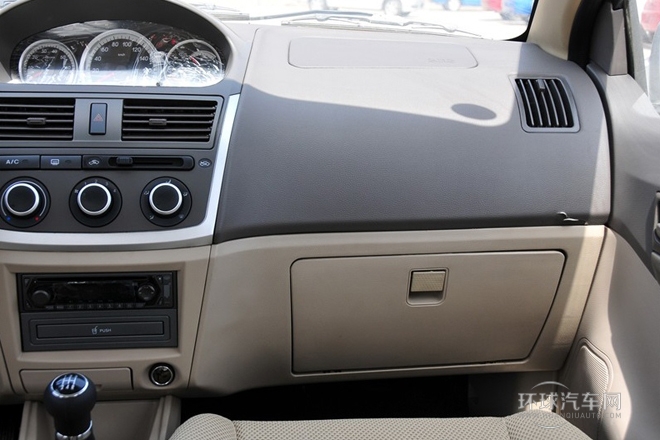 2011款 三廂 1.5L 手動精英型