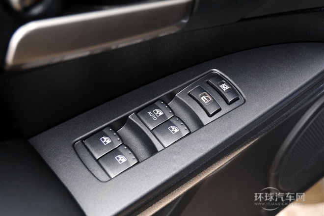 2011款 2.0T 四驅精英導航版