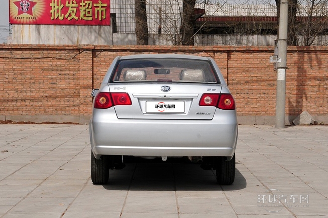 2011款 三廂 1.5L 手動精英型