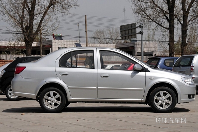 2011款 三廂 1.5L 手動精英型
