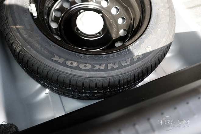 2011款 三廂 1.5L 手動舒適型