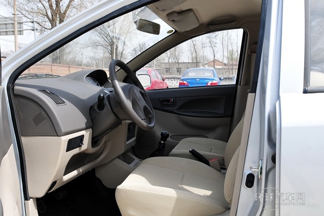 2011款 三廂 1.5L 手動舒適型