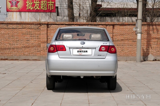 2011款 三廂 1.5L 手動(dòng)舒適型