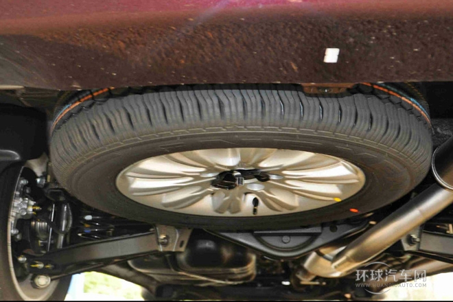 2014款 2.0T 柴油兩驅(qū)精英導(dǎo)航版