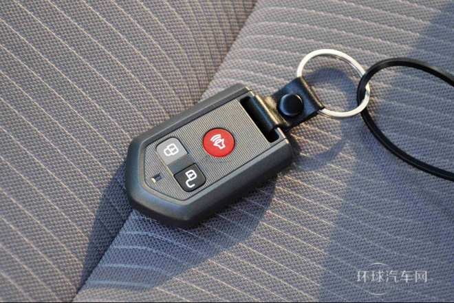 2014款 2.0T 柴油兩驅(qū)精英導(dǎo)航版