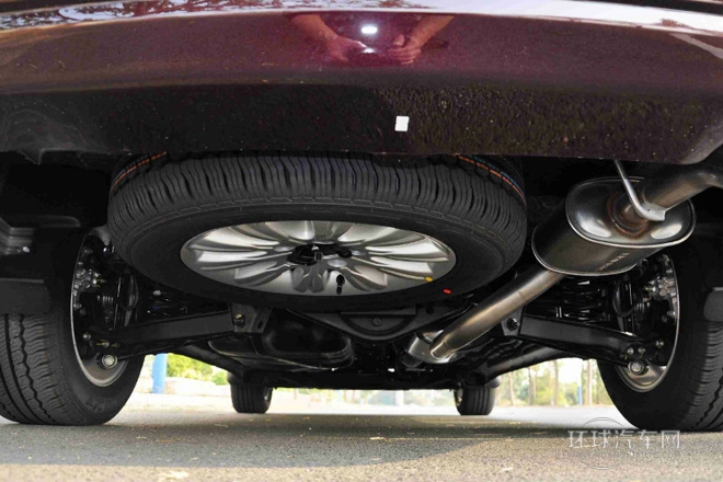 2014款 2.0T 柴油兩驅(qū)精英導(dǎo)航版