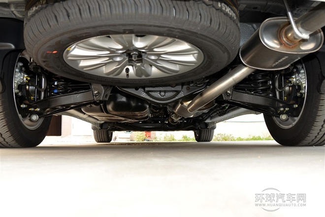 2014款 2.0T 柴油兩驅豪華導航版