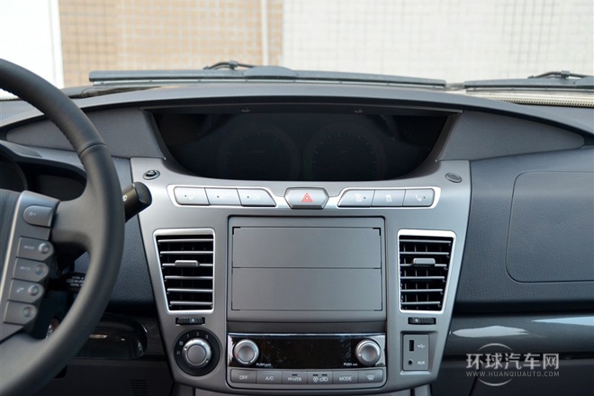 2014款 2.0T 柴油兩驅豪華導航版