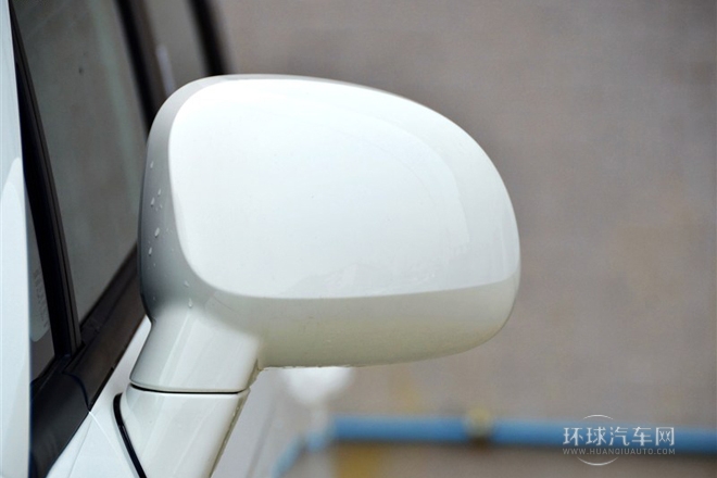 2014款 2.0T 柴油兩驅(qū)豪華導(dǎo)航版