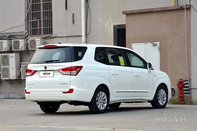 2014款 2.0T 柴油兩驅豪華導航版