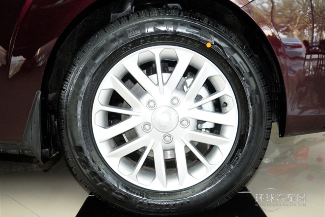 2014款 2.0T 柴油四驅豪華導航版