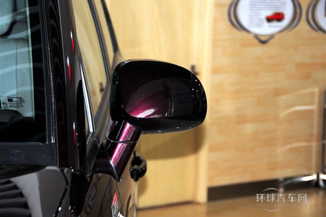 2014款 2.0T 柴油四驅(qū)豪華導(dǎo)航版