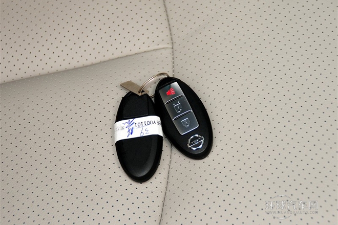 2011款 1.6L CVT豪華型