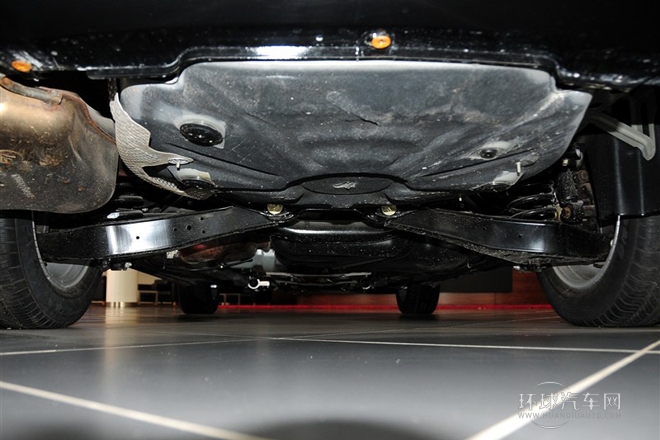 2013款 2.0L 自動舒適型