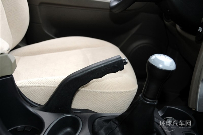 2012款 2.0L 手動兩驅天窗版