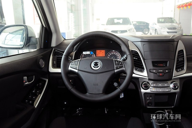 2014款 2.0L 汽油兩驅自動精英導航版