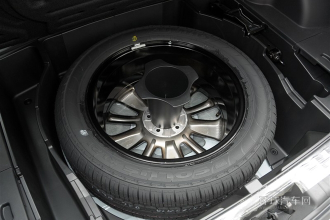 2014款 2.0L 汽油兩驅自動典藏版