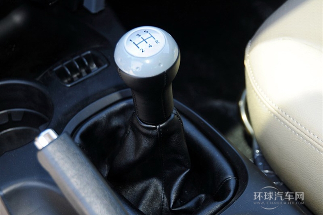 2013款 1.8T 手動兩驅導航版