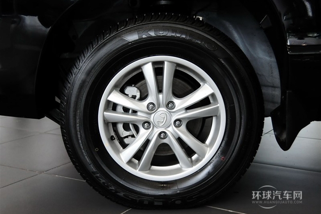 2013款 1.8T 自動兩驅(qū)天窗版