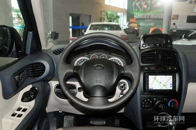 2013款 1.8T 自動兩驅(qū)天窗版