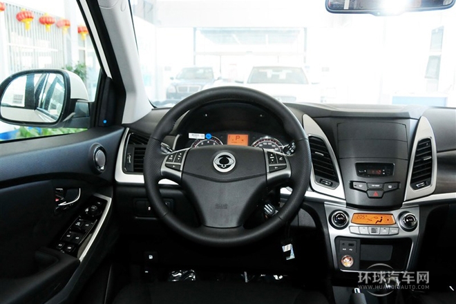 2014款 2.0L 汽油兩驅自動豪華導航版