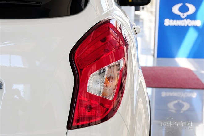 2014款 2.0L 汽油兩驅自動豪華導航版