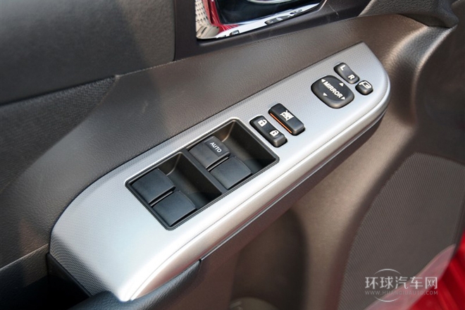 2012款 駿瑞 2.0S 耀動版