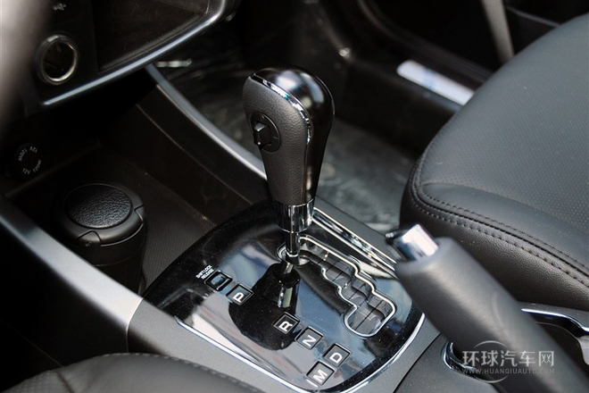 2014款 2.0L 汽油四驅自動豪華導航版